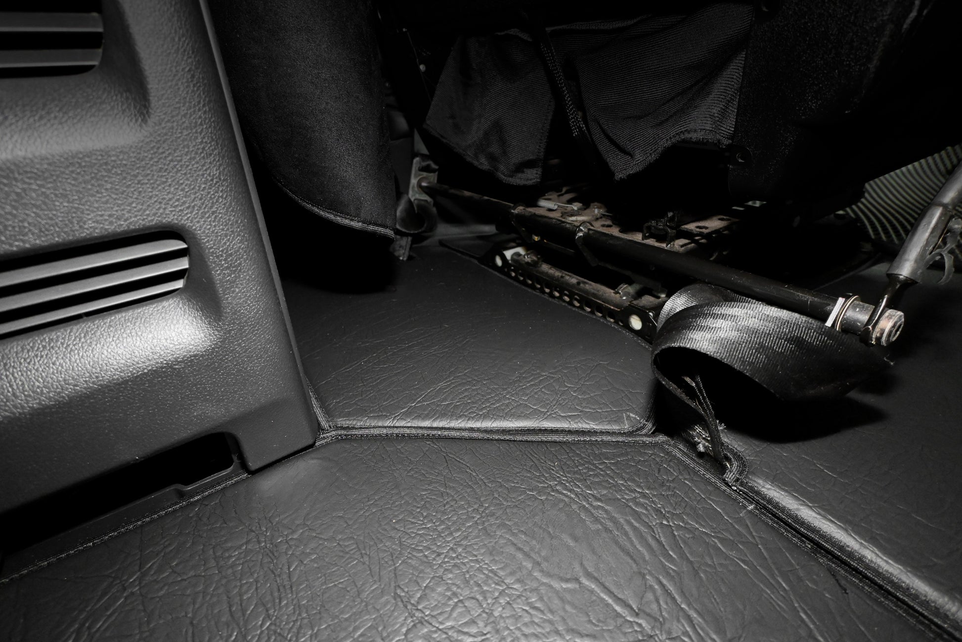 e34b7a94e9df73a403b2761504dbb951