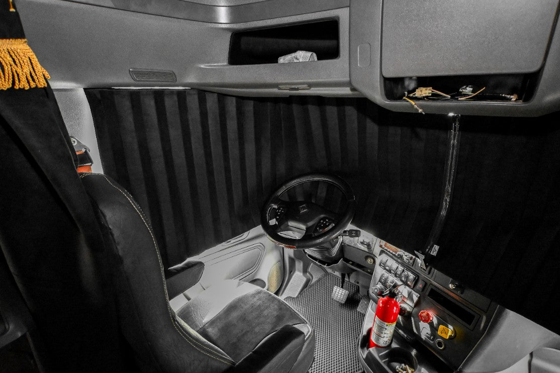 INTERNATIONAL LT RH PROSTAR LONESTAR truck window curtains Prestige-Line BLACK ALFA-WAYS LLC