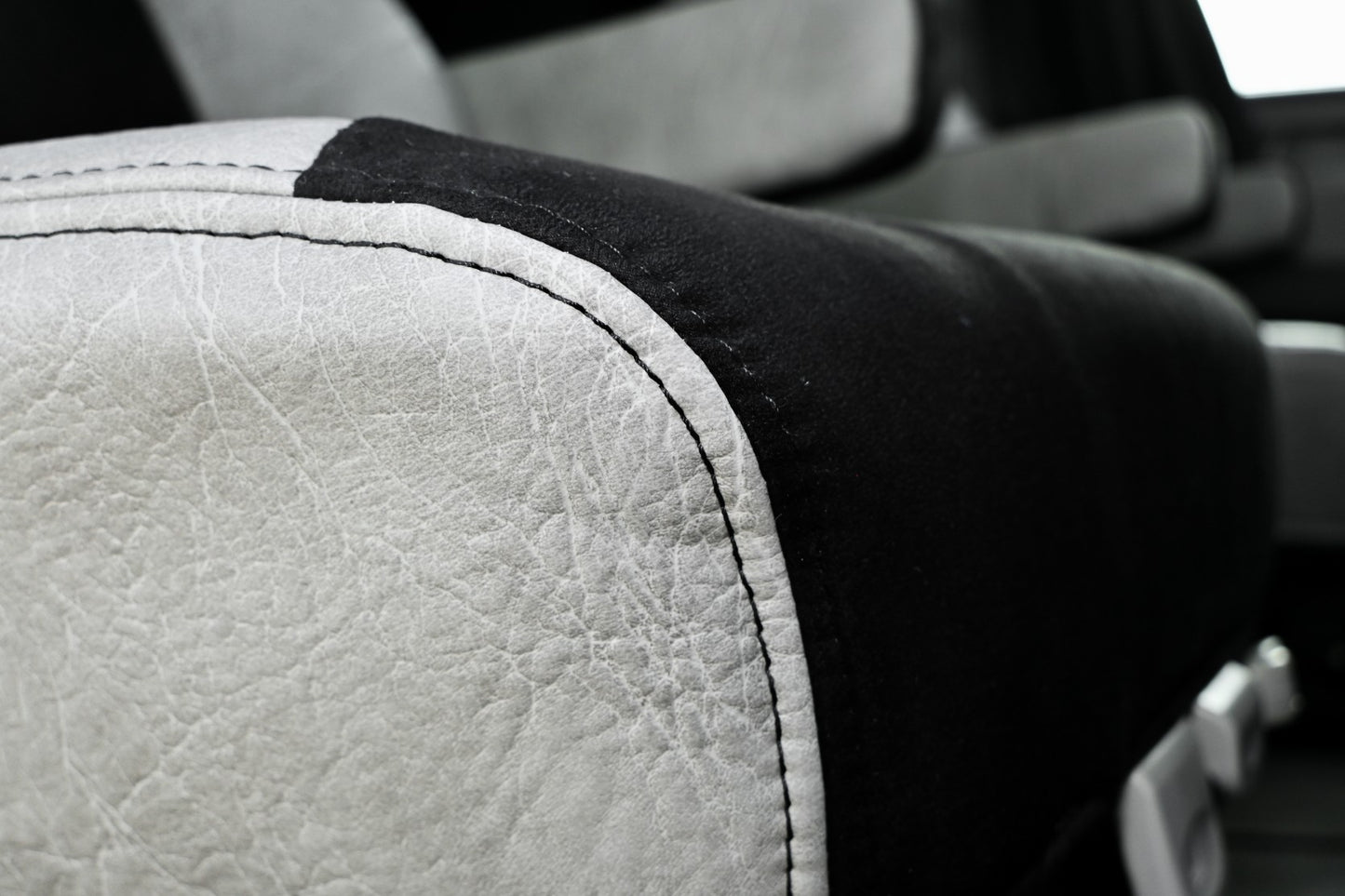 Detail gray seat cover for FREIGHTLINER CASCADIA, gen.3, 2 evolution, 2014-current