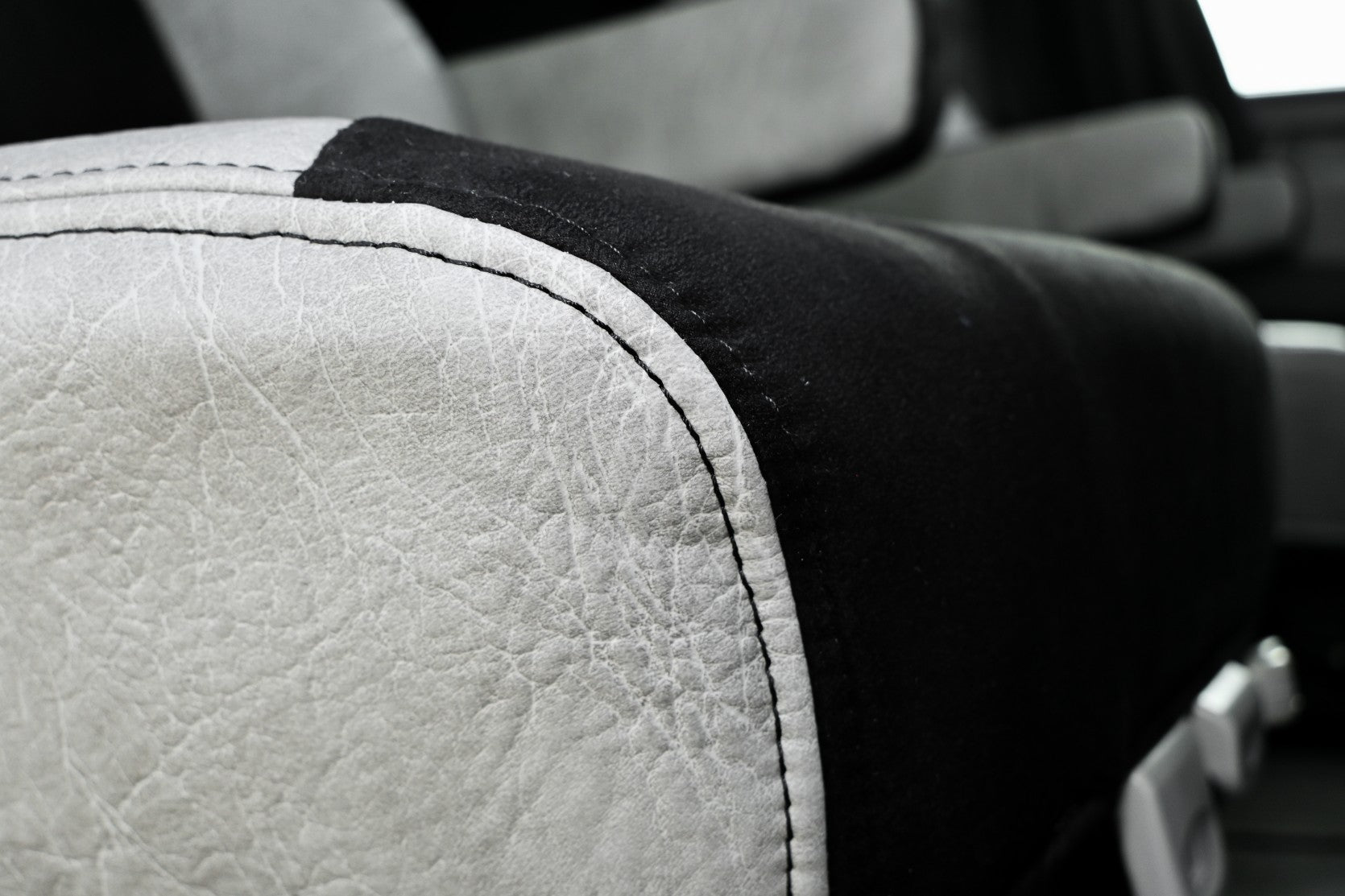 Detail gray seat cover for FREIGHTLINER CASCADIA, gen.3, 2 evolution, 2014-current