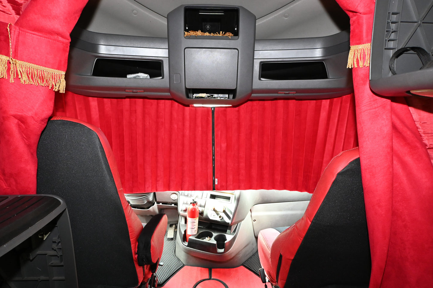 INTERNATIONAL LT RH PROSTAR LONESTAR truck window curtains Prestige-Line RED ALFA-WAYS LLC