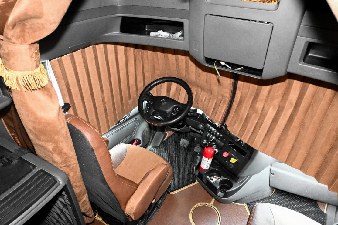 INTERNATIONAL LT RH PROSTAR LONESTAR truck window curtains Prestige-Line BROWN ALFA-WAYS LLC