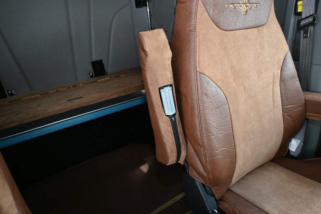 PETERBILT 579, 579EV, 589, 567 truck seat cover Prestige-Line BROWN ALFA-WAYS LLC