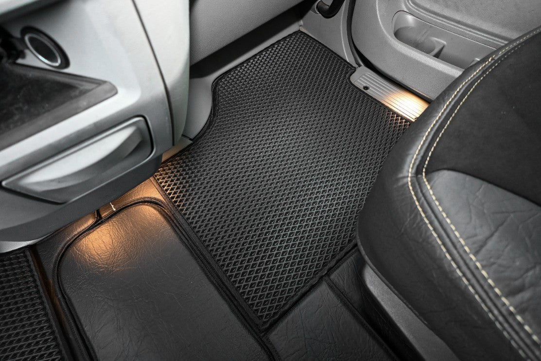 PETERBILT 579 truck floor mats Prestige-Line BLACK ALFA-WAYS LLC
