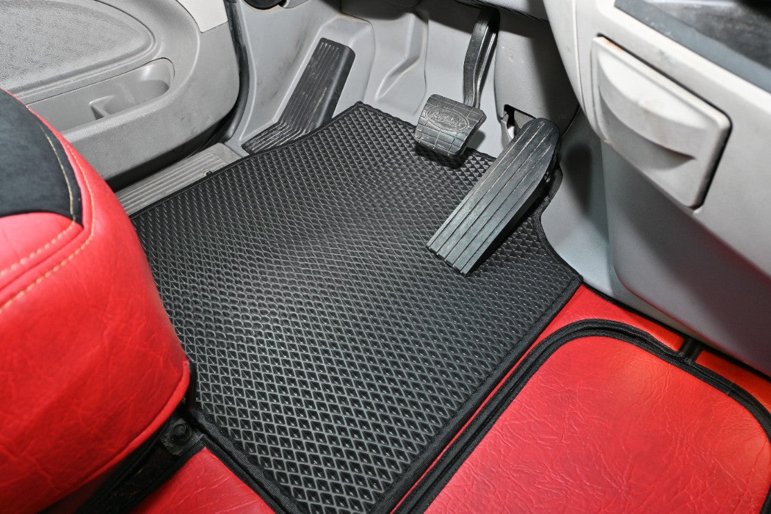 PETERBILT 579 truck floor mats Prestige-Line RED ALFA-WAYS LLC