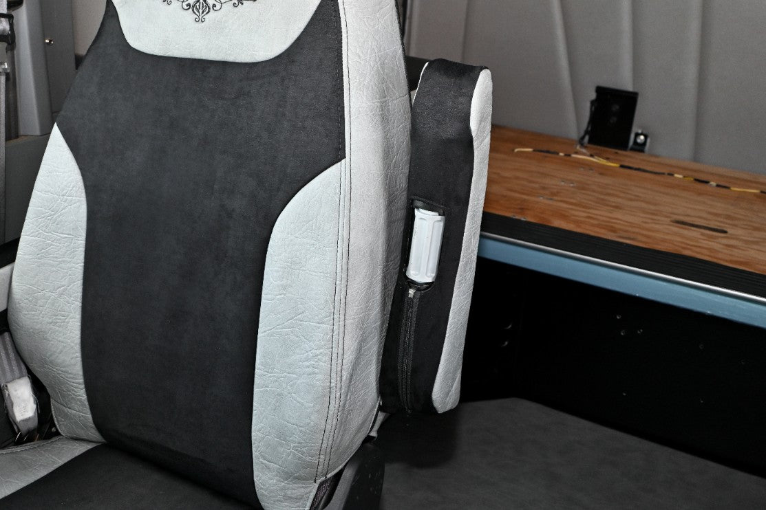 Gray seat cover PETERBILT 579, 579EV, 589, 567 zoom detail