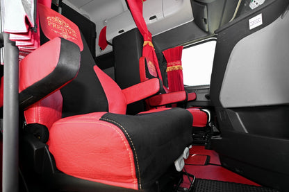 Red seat covers FREIGHTLINER CASCADIA, gen.3, 2 evolution interior details