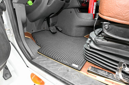 INTERNATIONAL LT RH PROSTAR LONESTAR truck floor mats BROWN ALFA-WAYS LLC