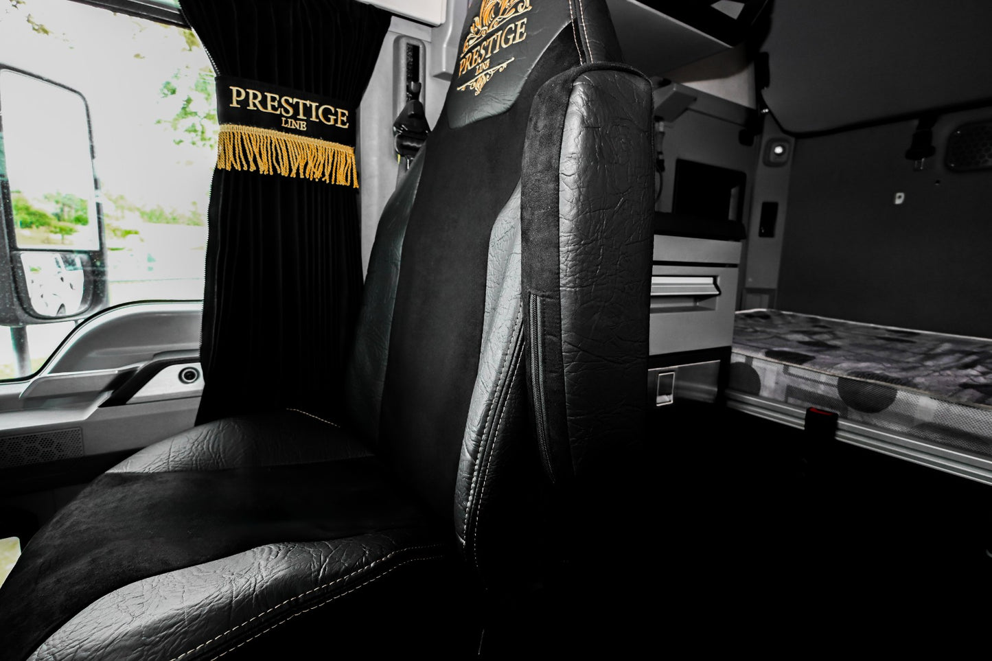 MACK ANTHEM, pinacle, granite, 2019-current truck seat cover Prestige-Line BLACK ALFA-WAYS LLC