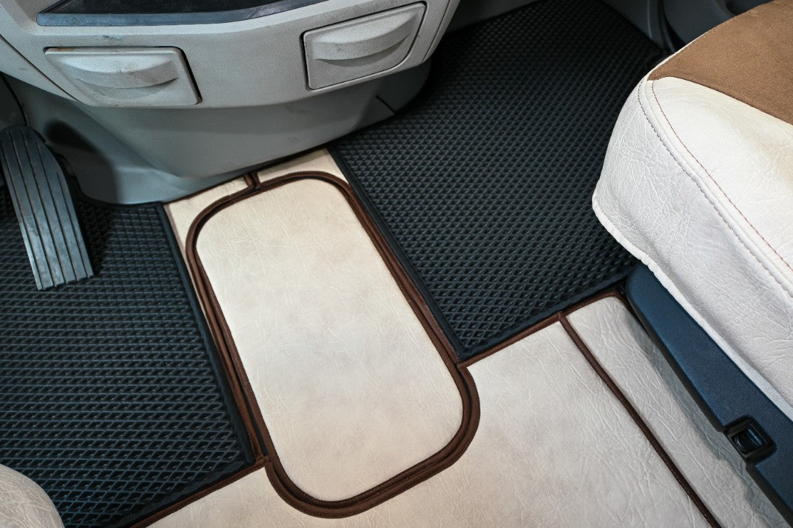 PETERBILT 579 truck floor mats Prestige-Line BEIGE ALFA-WAYS LLC