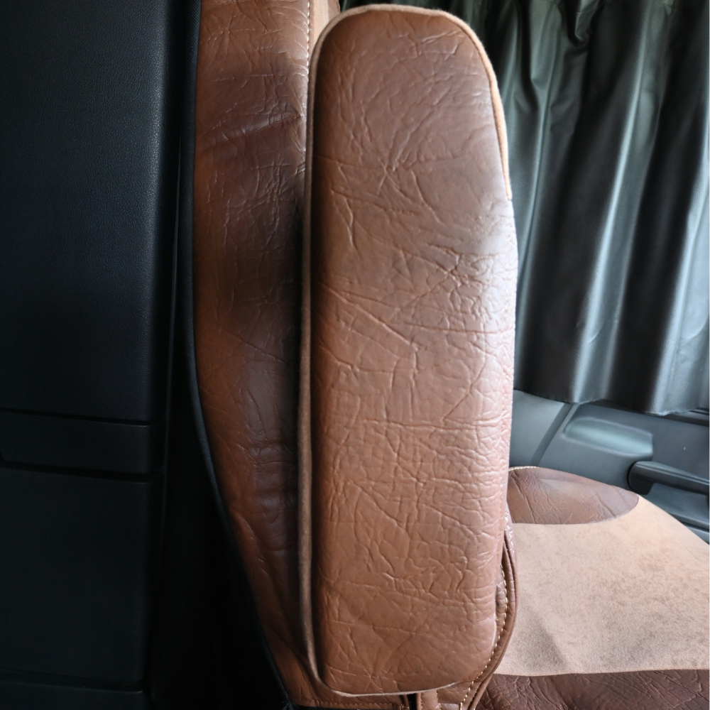 FREIGHTLINER CASCADIA 125, 116, 126 (2014-current) (33" back) truck seat cover & armrest covers Prestige-Line BROWN
