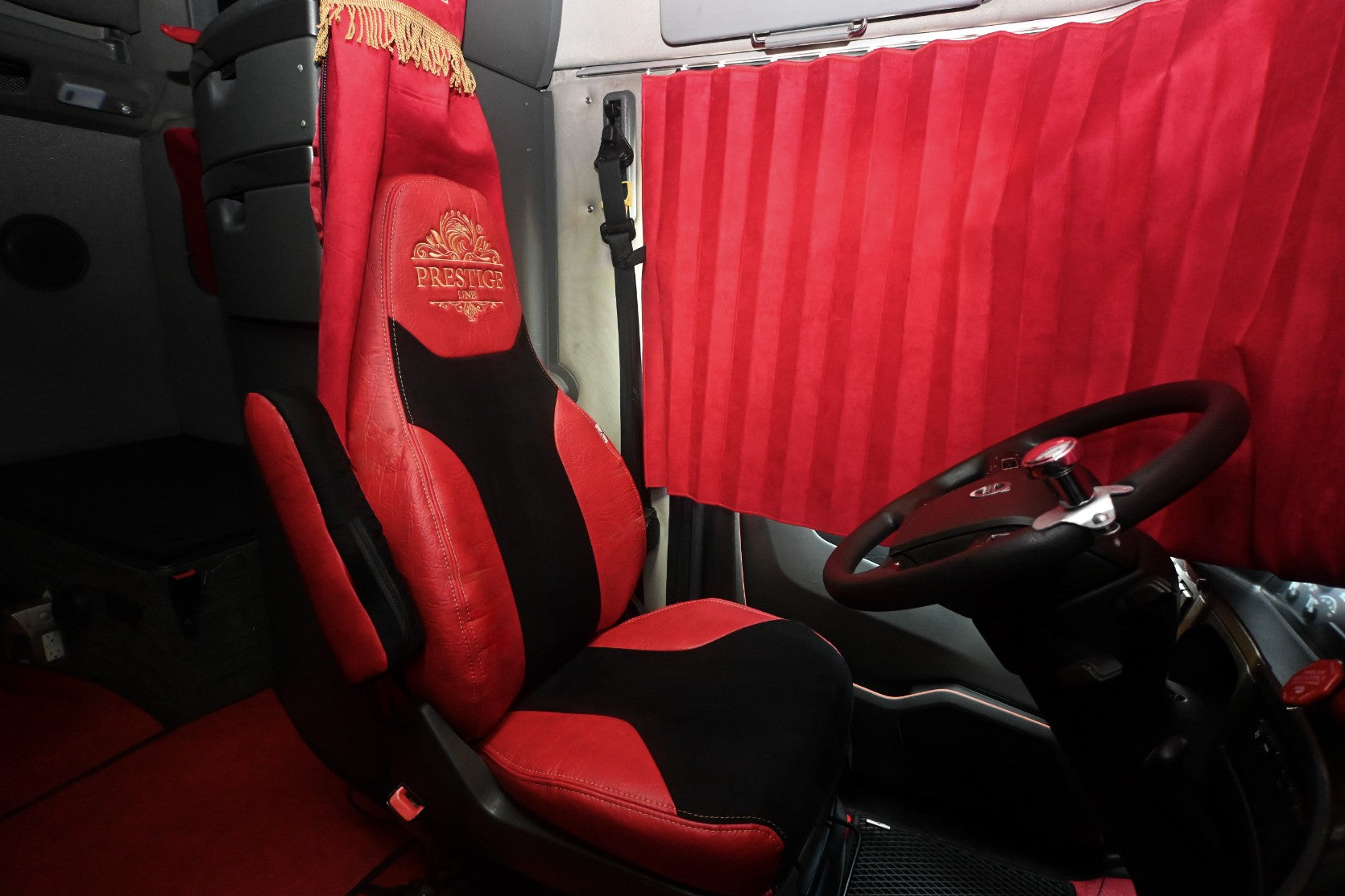 VOLVO vnl, vnr, vnx, vhd, vah 2019-current truck seat cover Prestige-Line RED ALFA-WAYS LLC