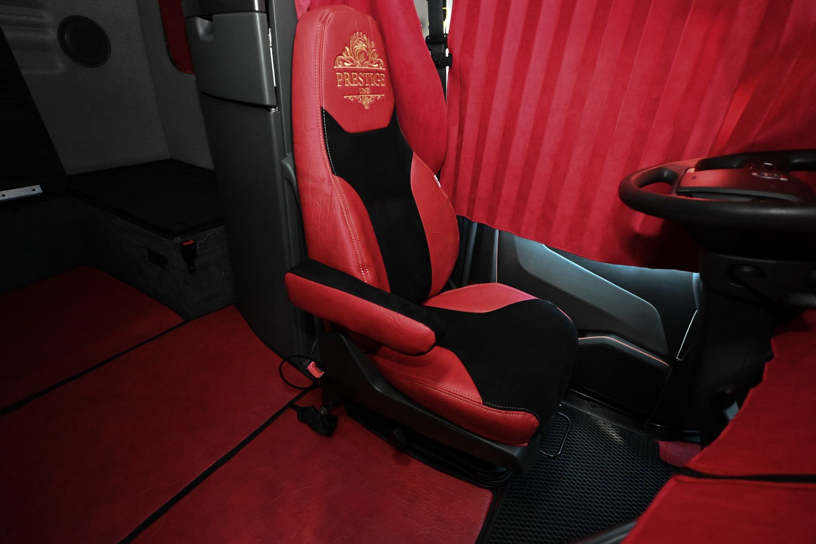 VOLVO vnl, vnr, vnx, vhd, vah 2019-current truck seat cover Prestige-Line RED ALFA-WAYS LLC